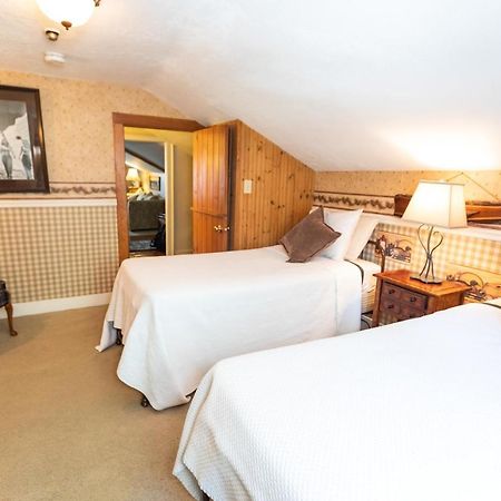 Waybury Inn East Middlebury Ngoại thất bức ảnh