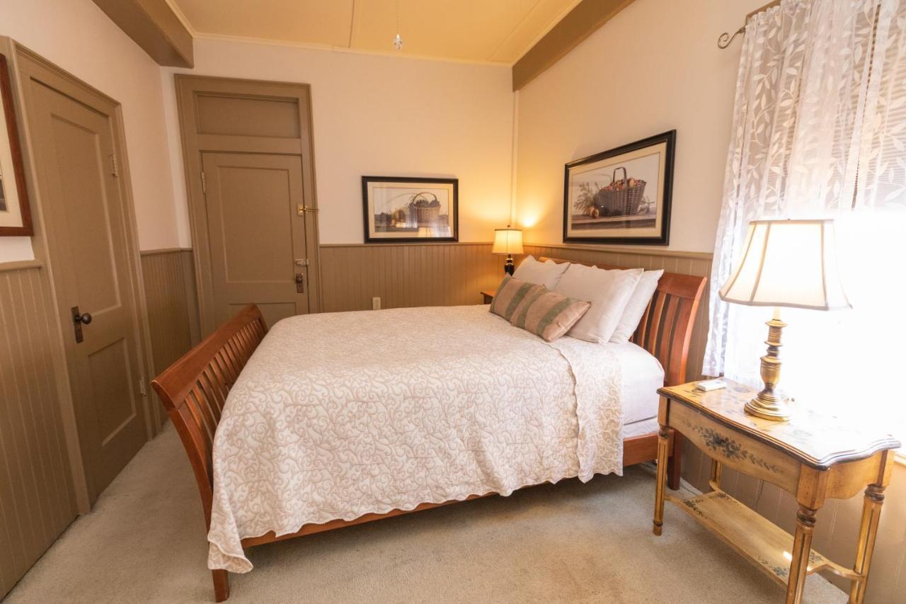 Waybury Inn East Middlebury Ngoại thất bức ảnh