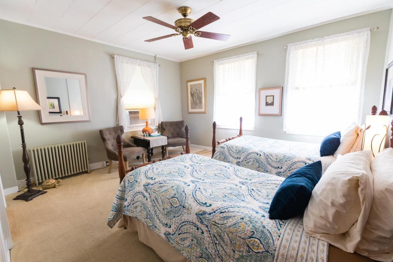 Waybury Inn East Middlebury Ngoại thất bức ảnh