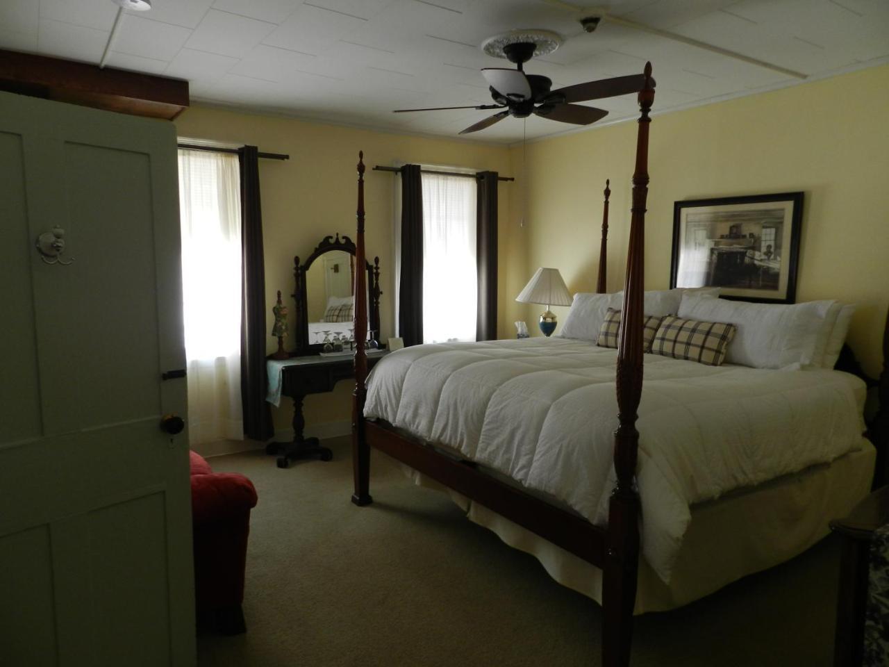 Waybury Inn East Middlebury Ngoại thất bức ảnh