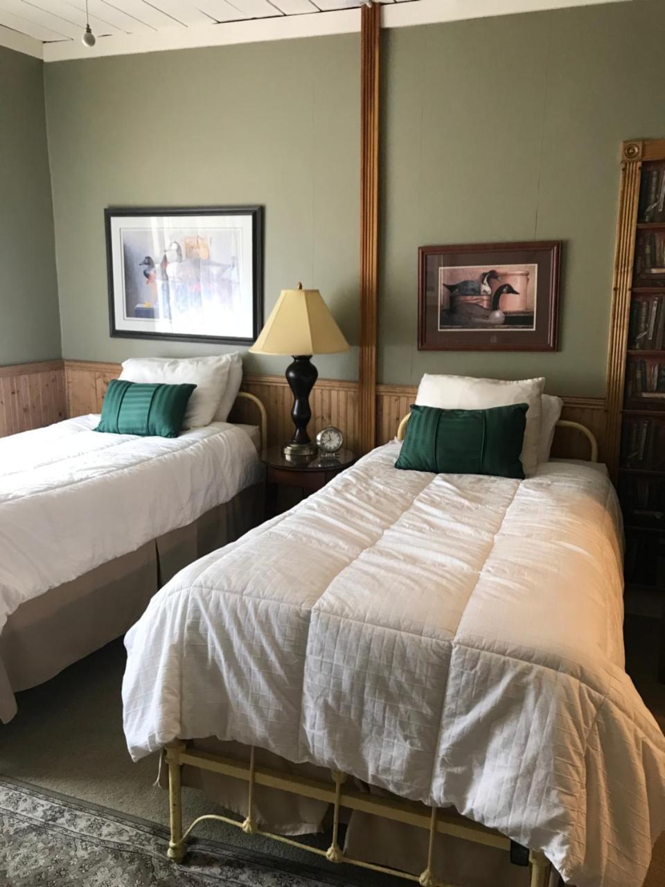 Waybury Inn East Middlebury Ngoại thất bức ảnh